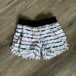 Ivivva Girls Shorts size 12